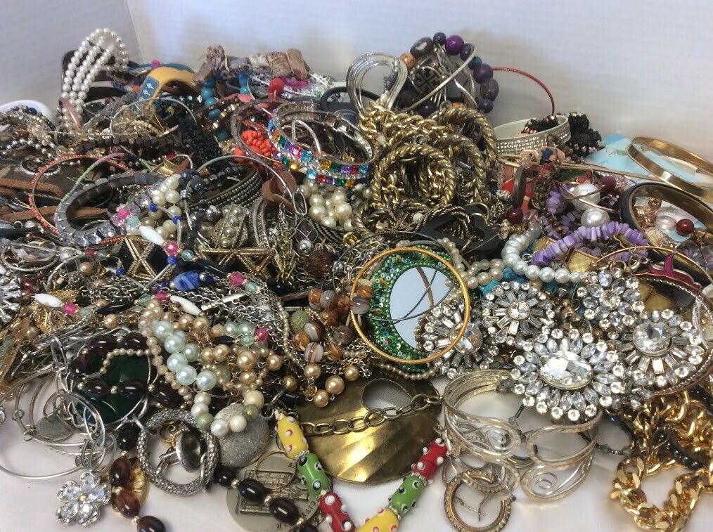 Large Mixed Lot Untested Jewelry ~ 10 + Pounds ~ Vintage To New ~ All Clean
