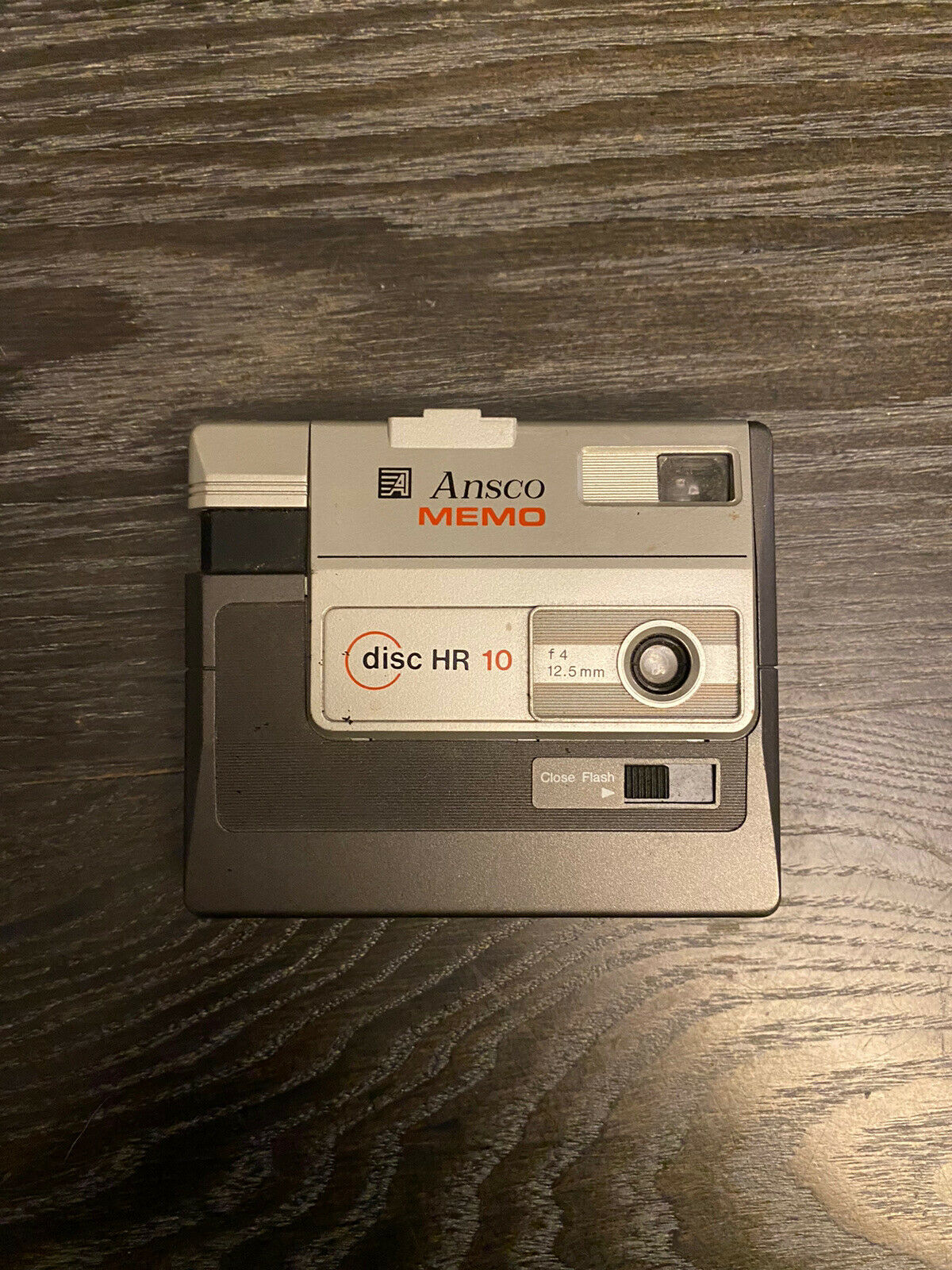 Ansco Memo Disc Hr10 Vintage Compact Pocket Film Camera 12.5mm F/4 Lens