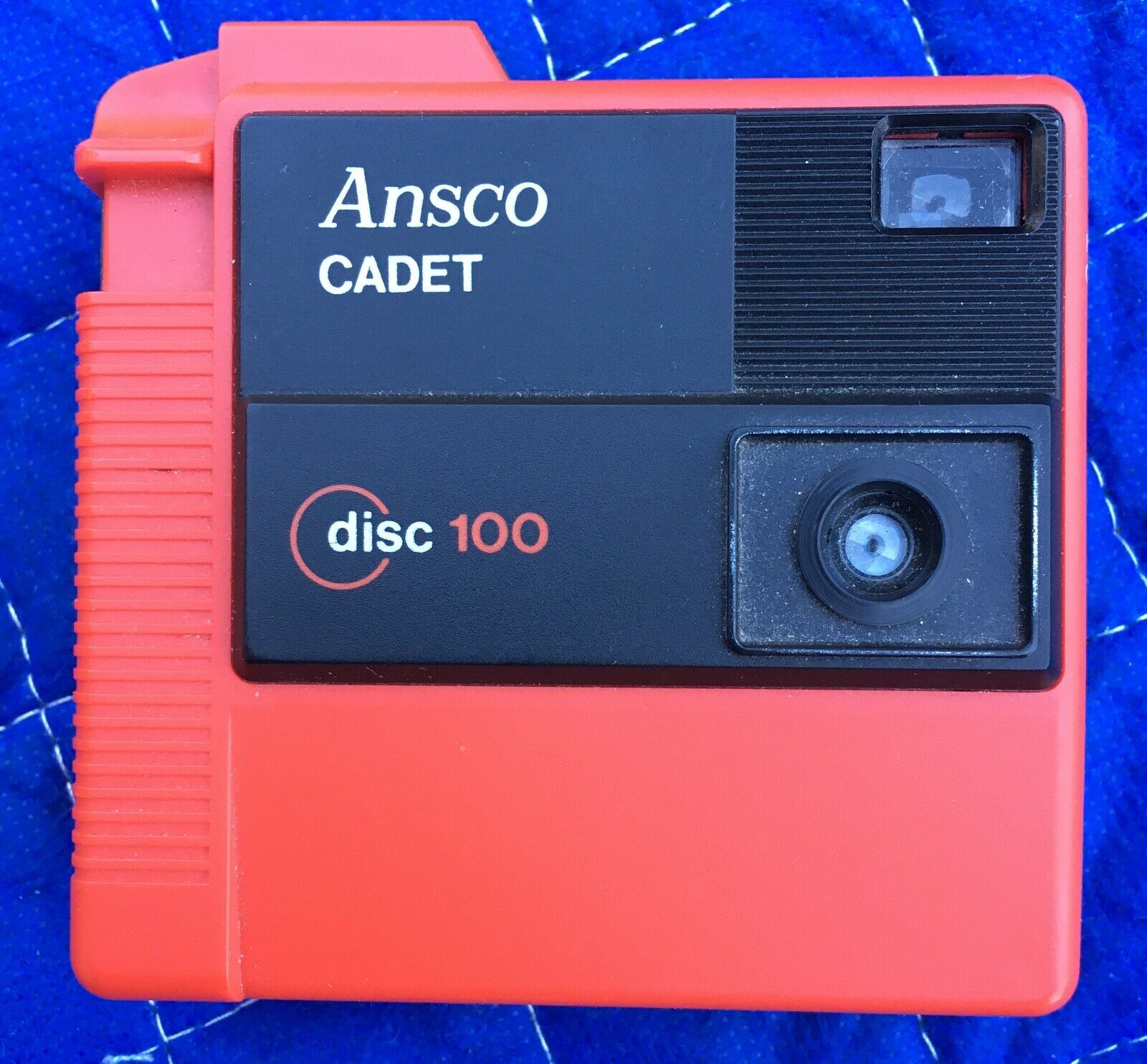 Old-time Ansco Cadet Disc100 Disc-film Camera, Super Compact, Fixed Focus Camera